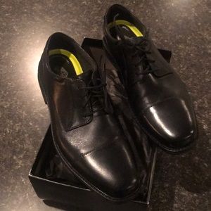 Bostonian Black Leather Men’s Dress Shoes